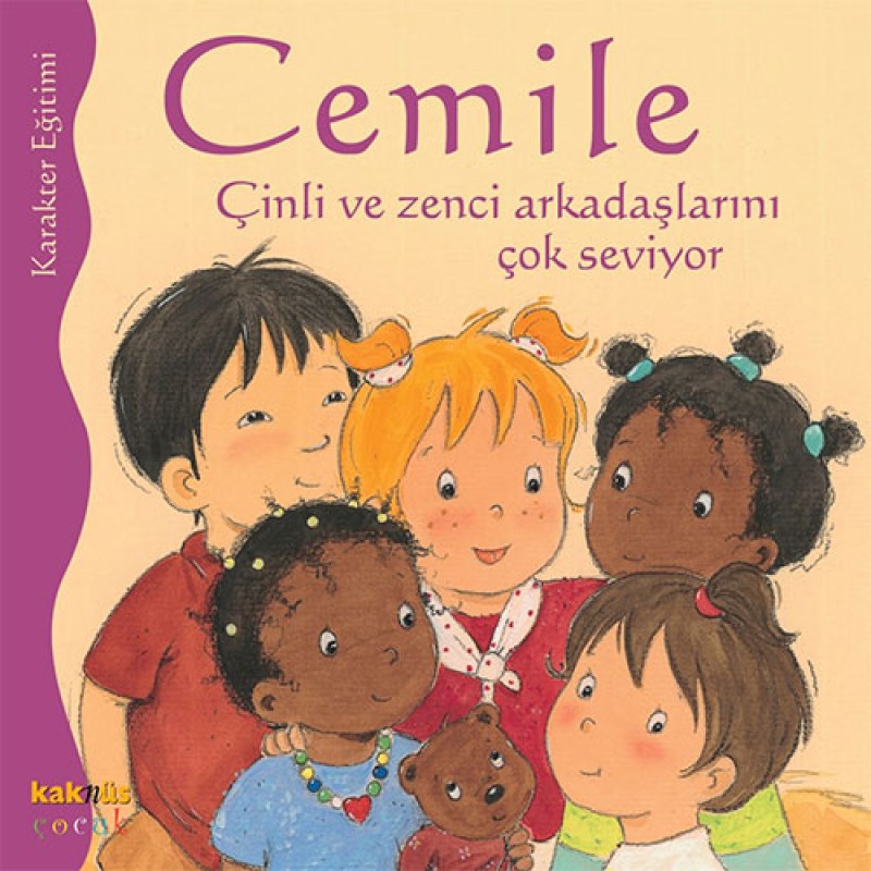 Cemile Çinli ve Zenci Arkadaşlarını Çok Seviyor Cemile Çinli ve Zenci Arkadaşlarını Çok Seviyor